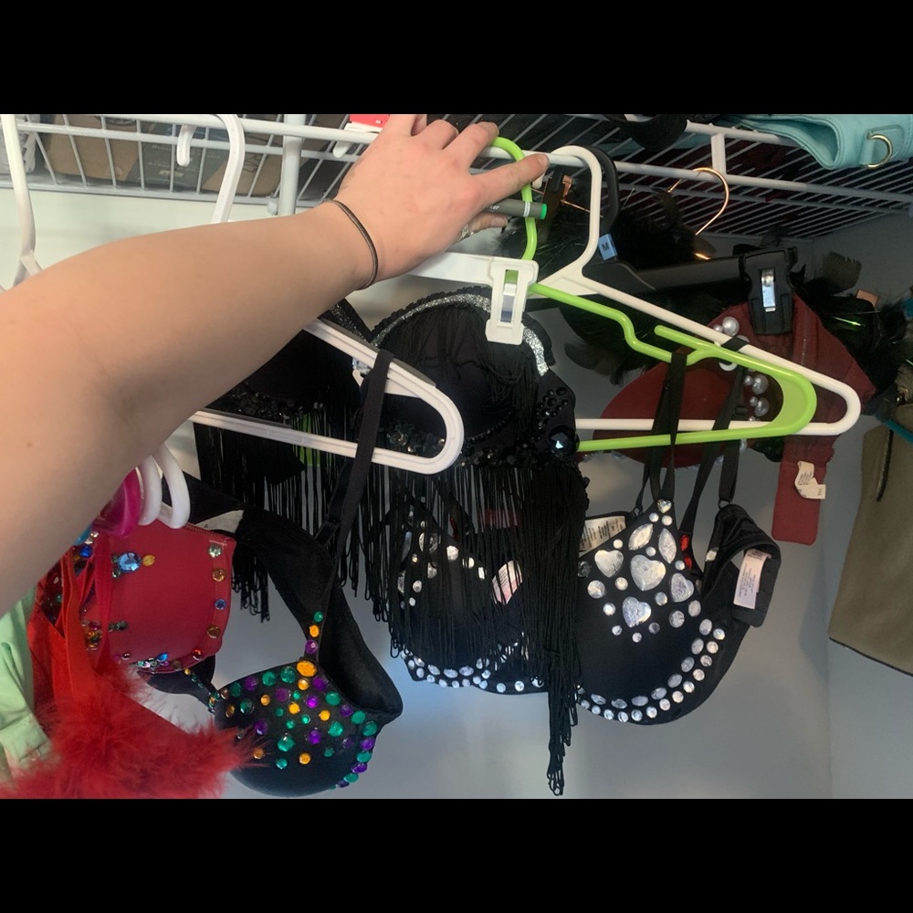 Custom-Made Bedazzled Bras!!!! 🎀💎 - Picture 5 of 5